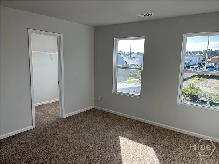 609 Longleaf Dr — Photo 22