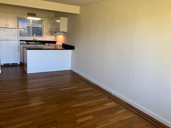 3rd image of 118 Echo Ave #2