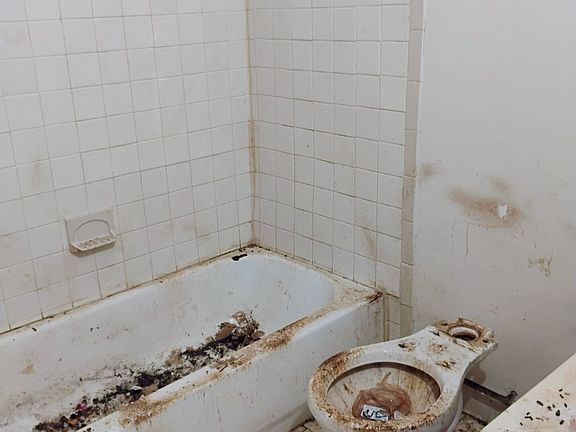 5th image of 1516 S Gordon St SW