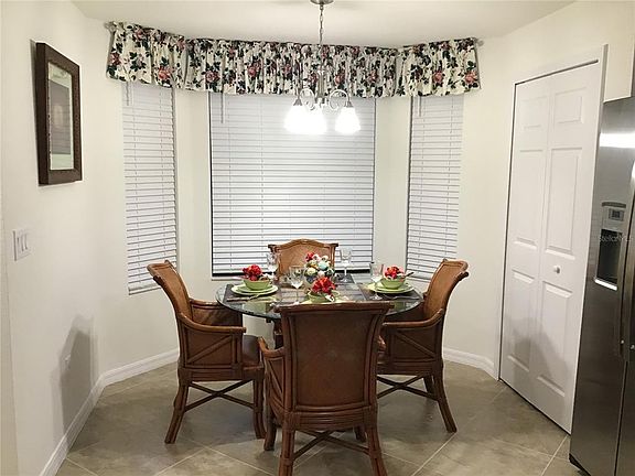 3rd image of 5614 Palmer Cir #106