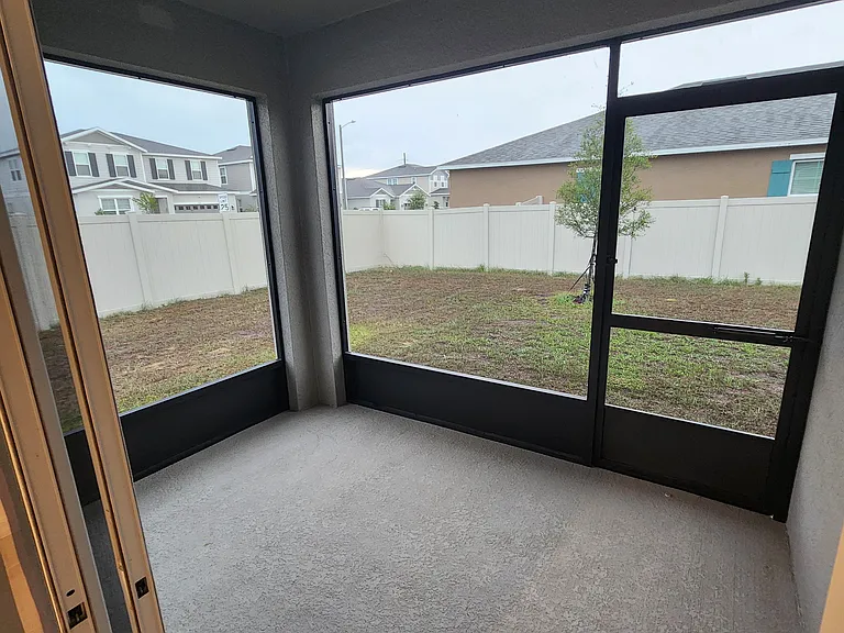 1051 Griffon Ave — Photo 19