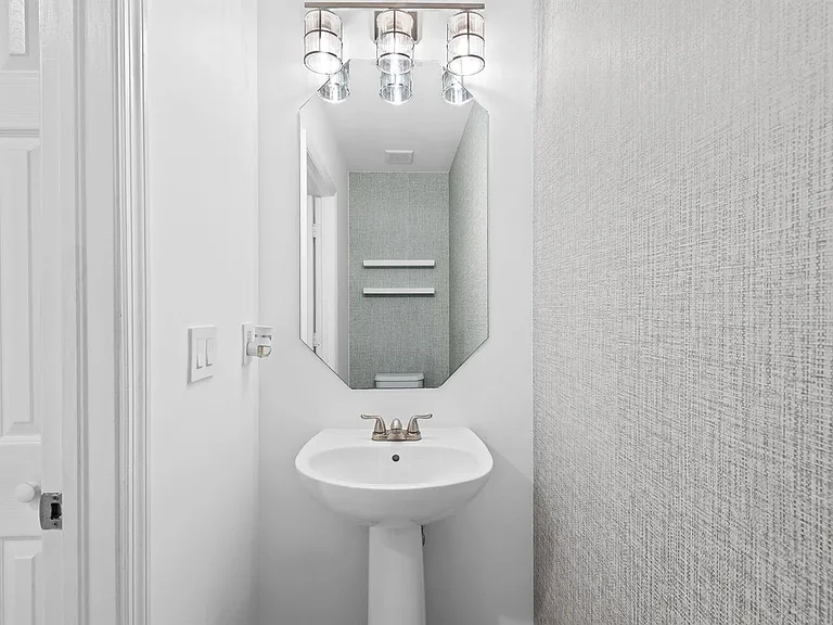 4750 Monarch Way — Photo 7