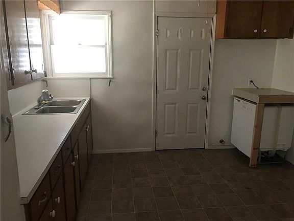 5th image of 4125 Naples St