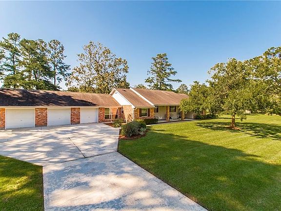 2nd image of 15541 Carlou Dr