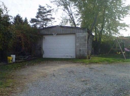 2nd image of 154 Rhode Island Ave
