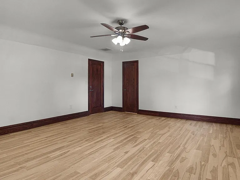 22 Parkwold Dr E — Photo 20
