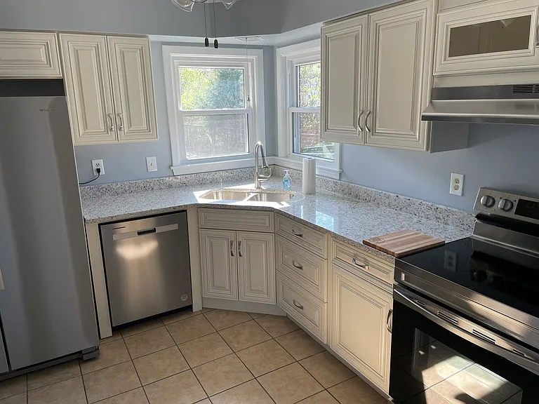 2058 Rainbow Rd — Photo 7