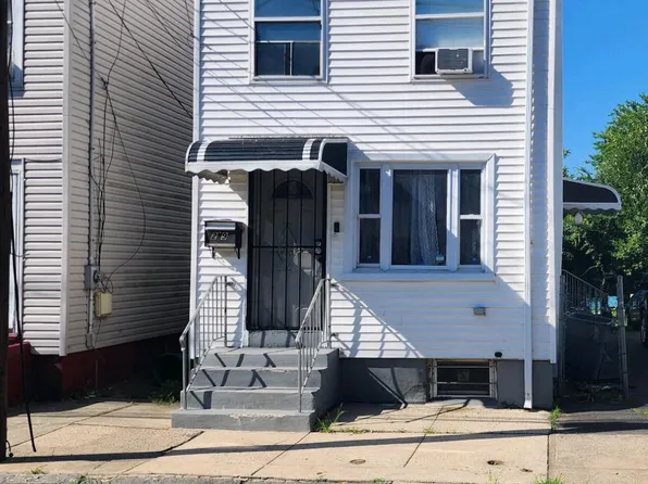 29 Passaic St, Trenton, NJ 08618