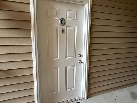 2nd image of 300 Gateway Dr