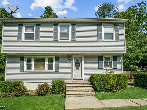 2nd image of 103 New York Ave