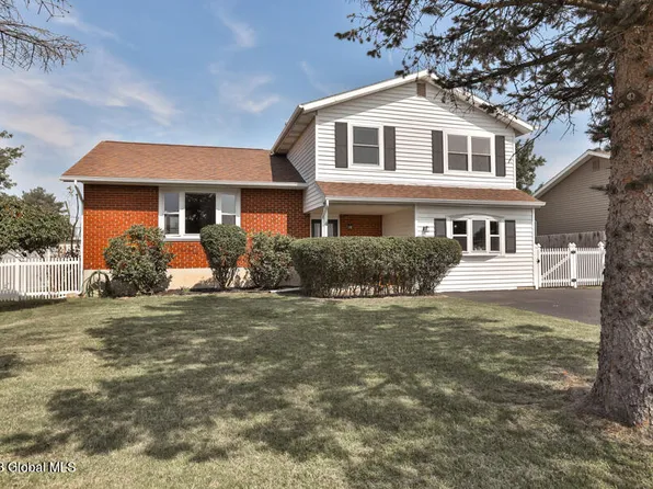 4 Ballina Street, Troy, NY 12180