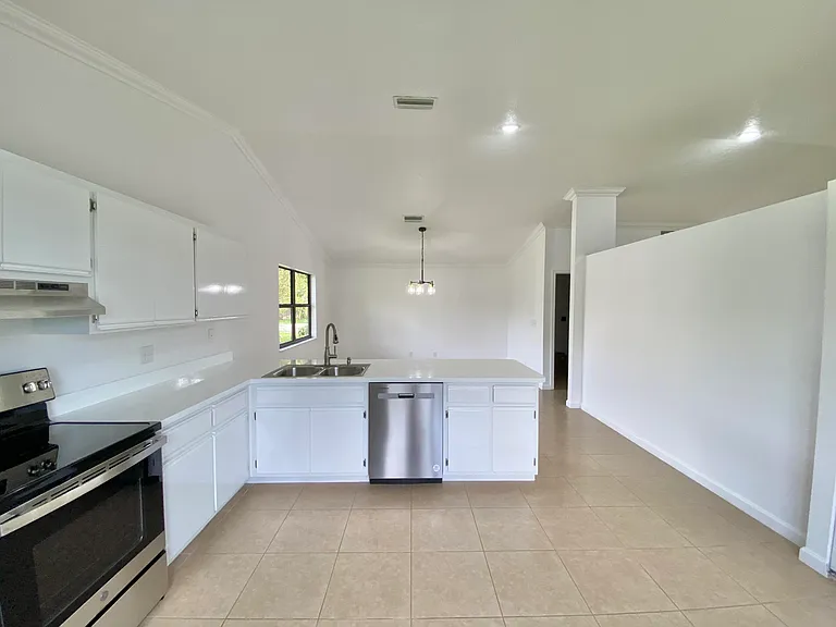212 Trace Ct — Photo 9
