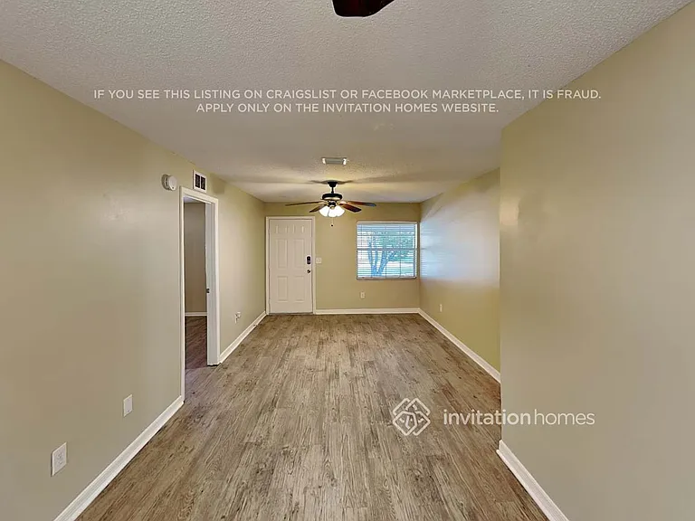 340 Micanopy Ct — Photo 3