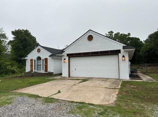 2801 N Hiwassee Rd, Choctaw, OK 73020