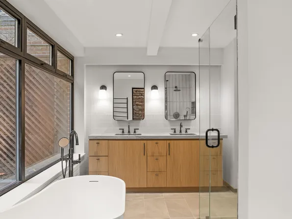 306 East 15th Street image 5 of 12