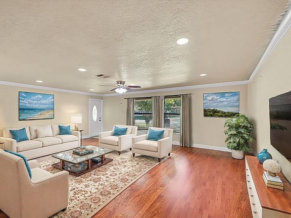 3rd image of 2800 NW 106th Avenue