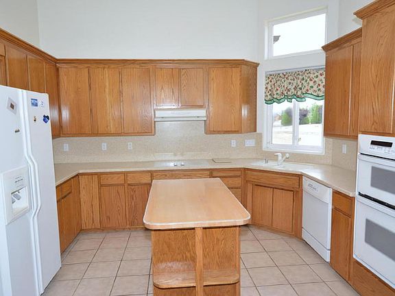 4th image of 1045 Cruzada Ct NW