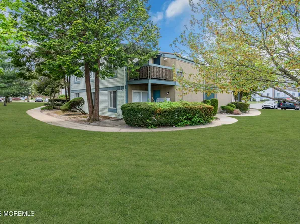 16 Northrup Drive #221, Brick, NJ 08724