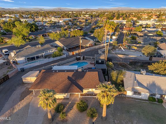 5th image of 1521 N SAGUARO Drive