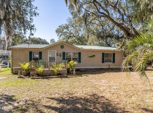 14 Mosse Rd, Saint Helena Island, SC 29920