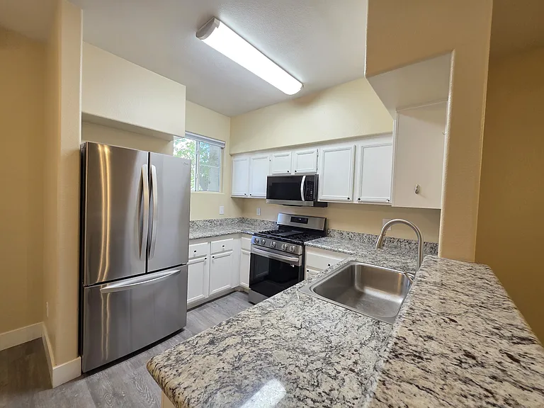 9050 W Warm Springs Rd #1077 — Photo 14