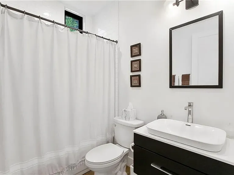 1207 Deloney St #B — Photo 9