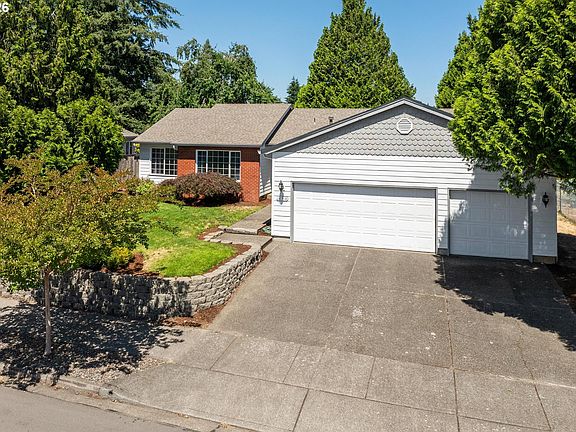3rd image of 18918 Highland Dr
