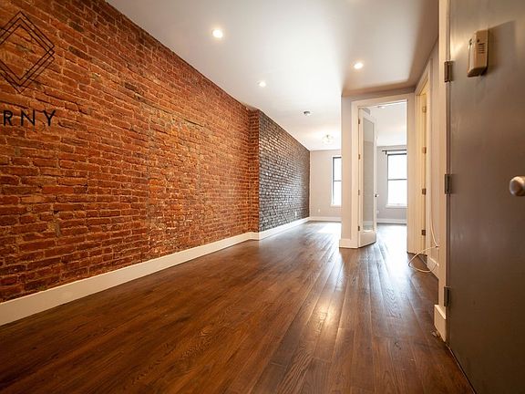 4th image of 786 Rogers Ave #3T