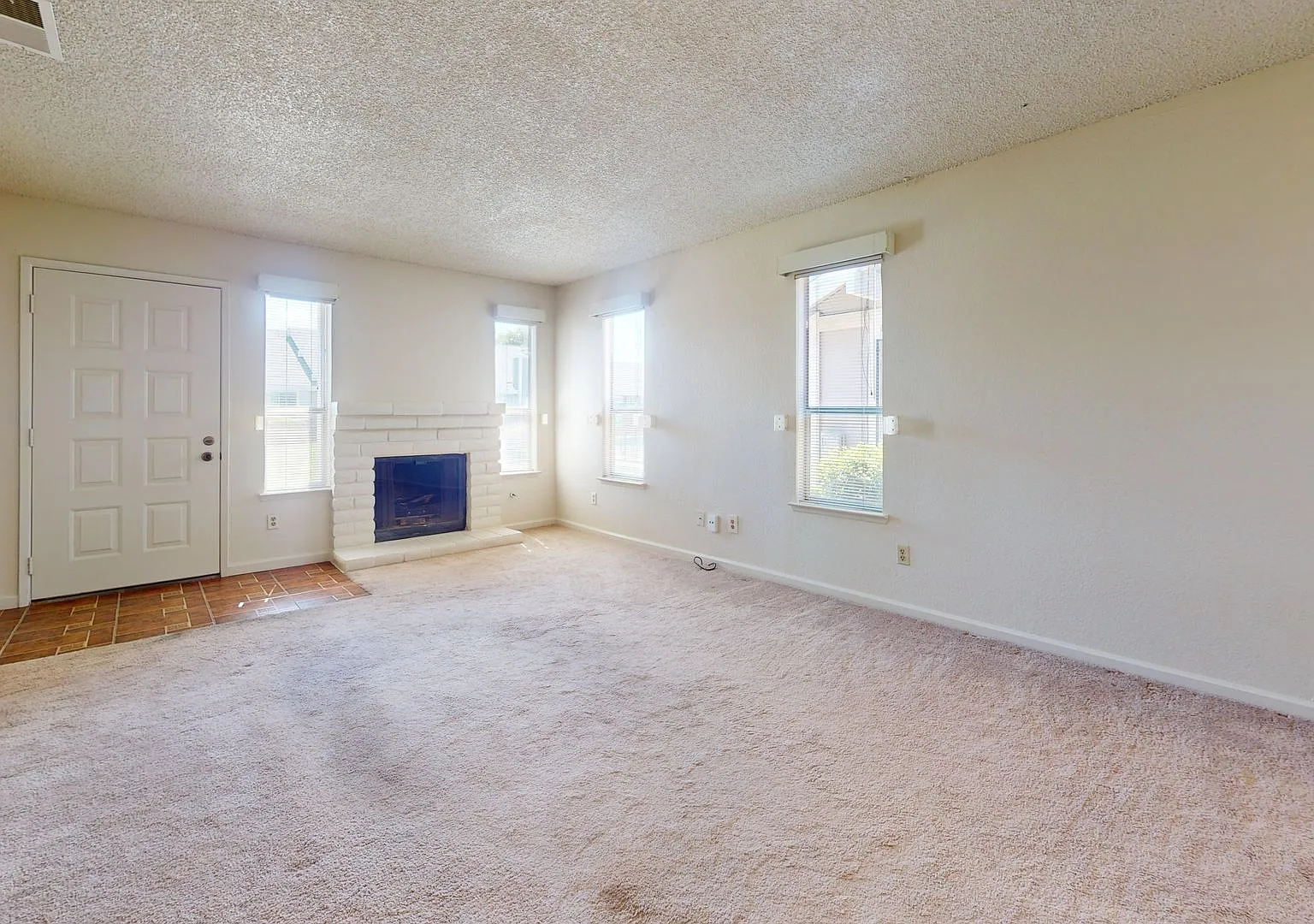 1027 W. Dakota Ave Unit #104 Fresno, CA 93705 — Photo 2