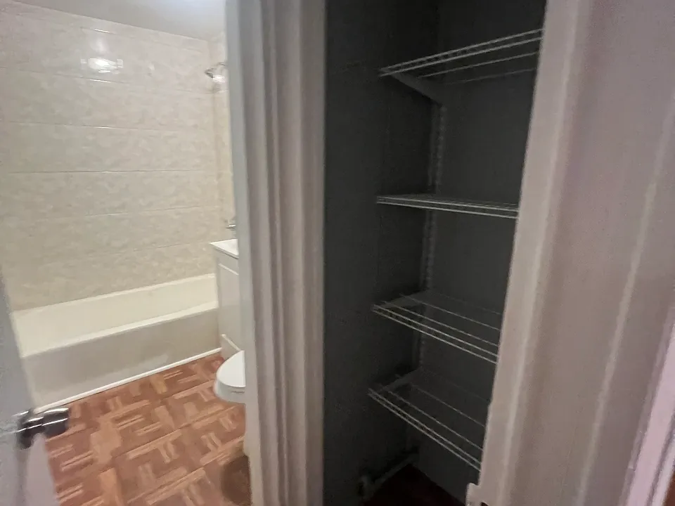 181 Derby Ave #2