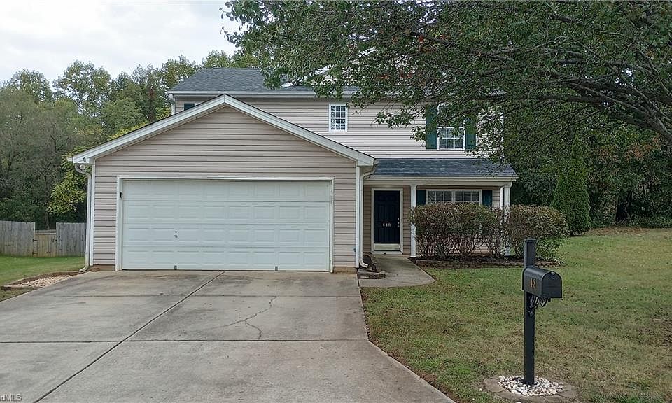 1st image of 448 Bedford Park Dr