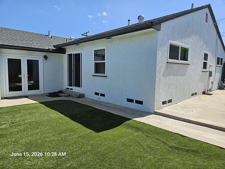 6486 Winona Ave — Photo 21