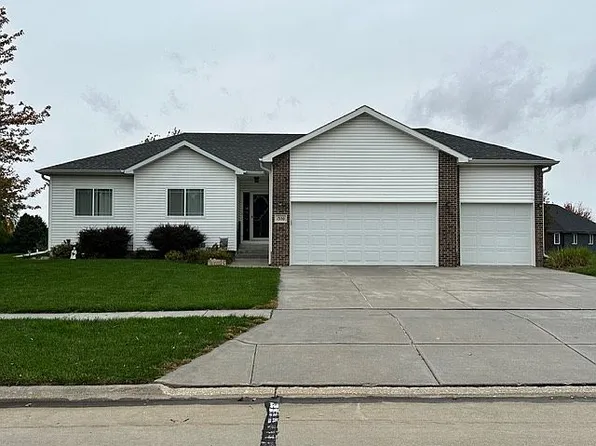 1350 Maly Blvd, Wahoo, NE 68066