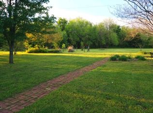 117 Crescent Dr, Fort Scott, KS 66701