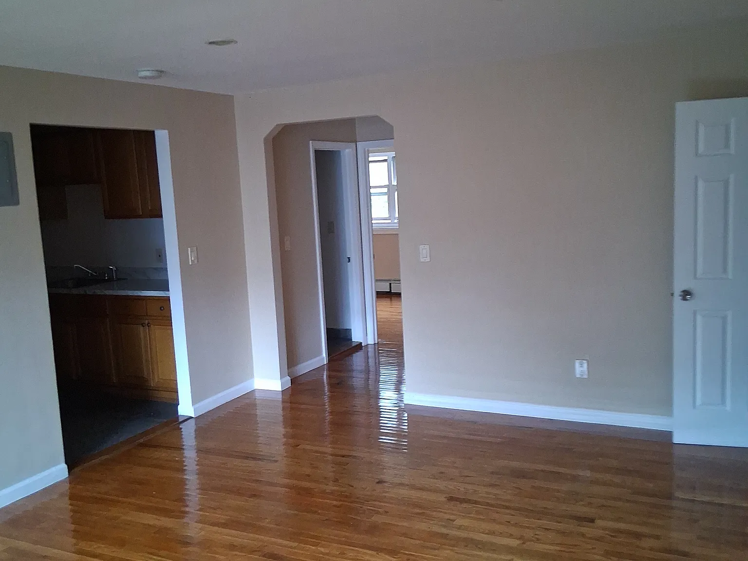 Franklin Ave — Photo 3