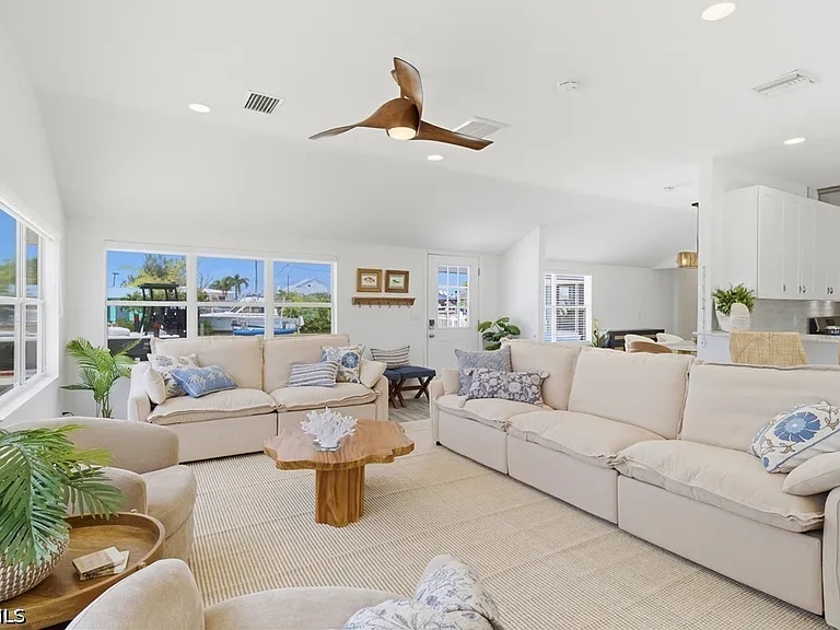 2669 Coco Plum Dr — Photo 7