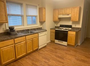 26 Pulaski St FLOOR 2, Bloomfield, NJ 07003