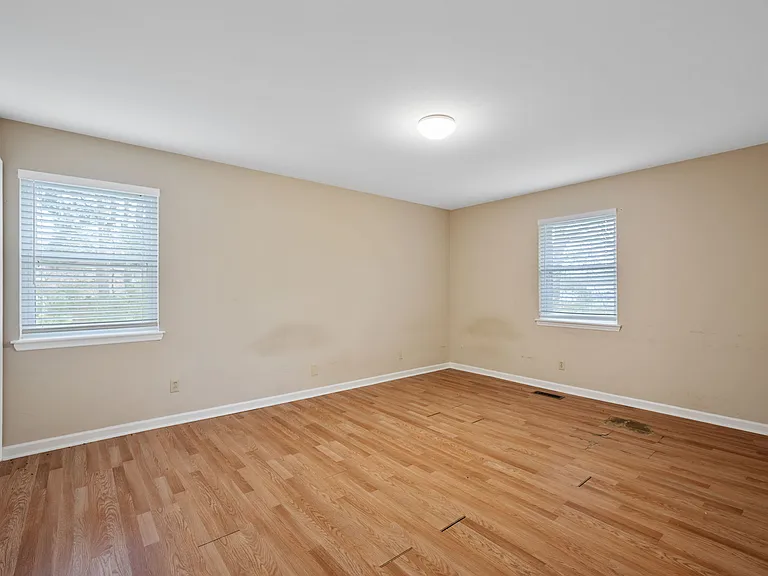 3076 Speicher Cir — Photo 10