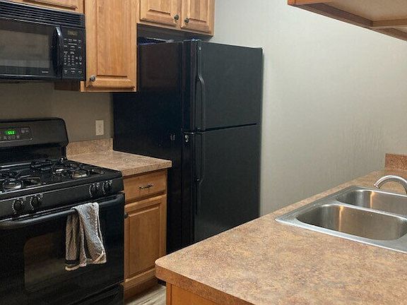 4th image of 36 West Ave APT 301