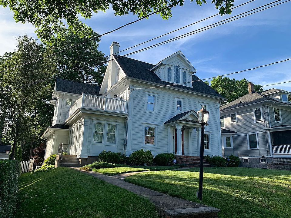 1st image of 417 Saint Marks Ave