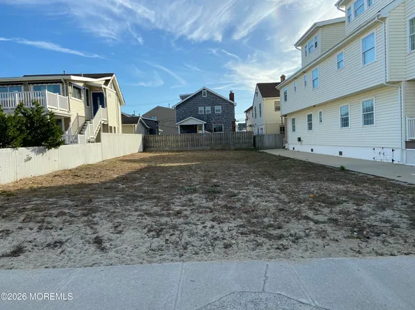 21 Sampson Avenue, Seaside Heights, NJ 08751