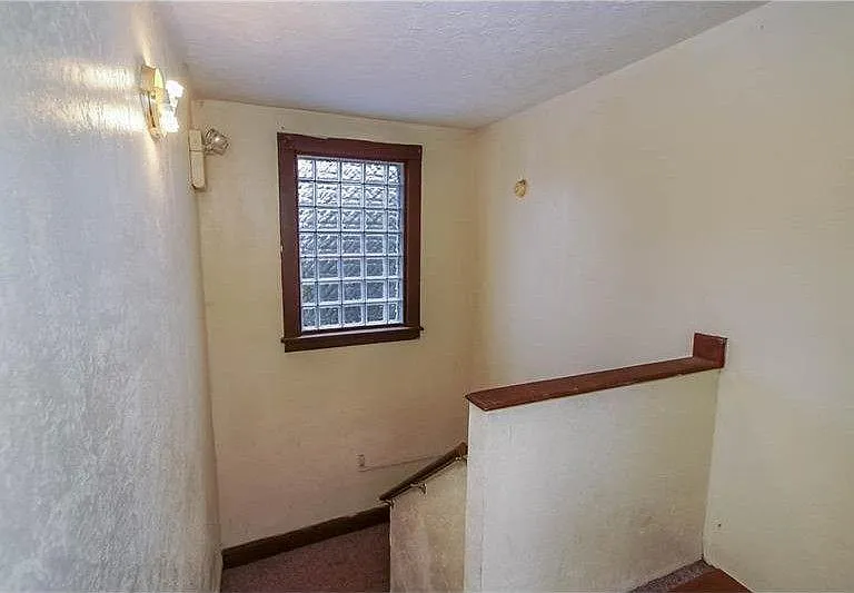 58 W Askren St — Photo 6