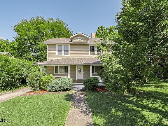 2nd image of 119 Hillcrest Dr