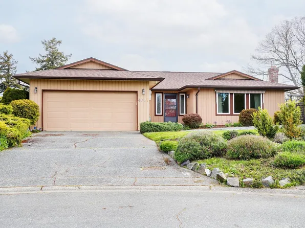 4007 Hollyridge Pl, Saanich, BC V8N 5Z8