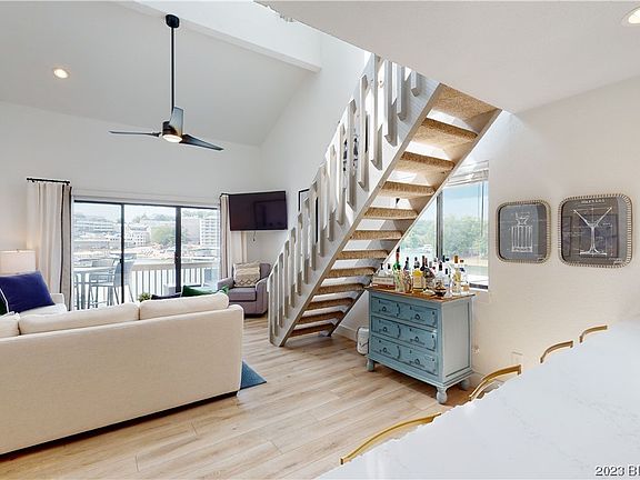 3rd image of 6570 Pelican Dr Unit 315