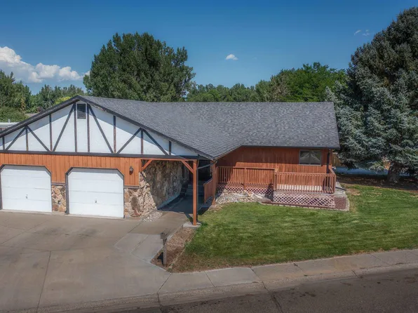 1835 Crimson St, Worland, WY 82401