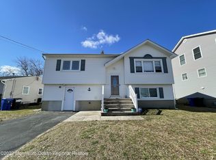3156 Oceanic Dr, Toms River, NJ