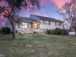 15041 Peyton St, Philadelphia, PA 19116