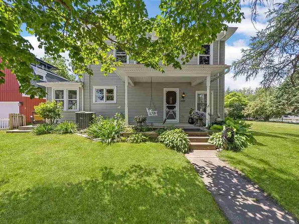 3263 Rohret Rd, Iowa City, IA 52246