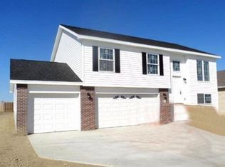 4410 W Milton Rd, Lincoln, NE 68528